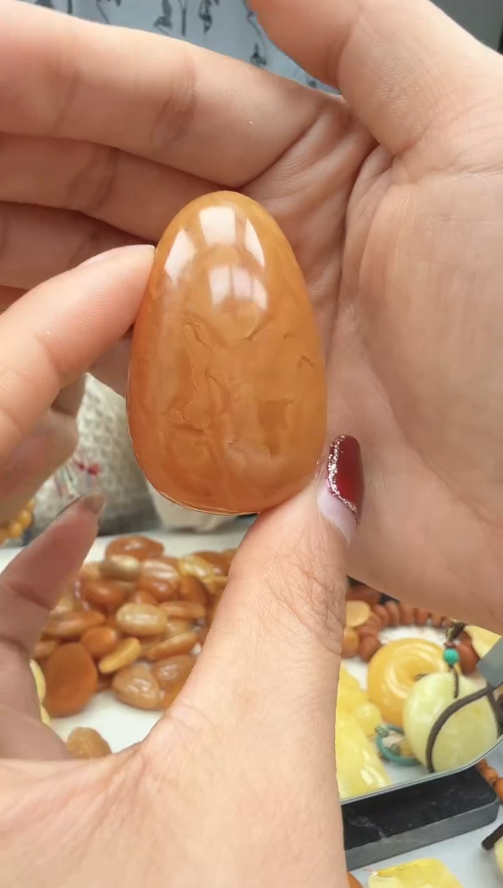 【闪购商品】琥珀裸石未镶嵌挂坠