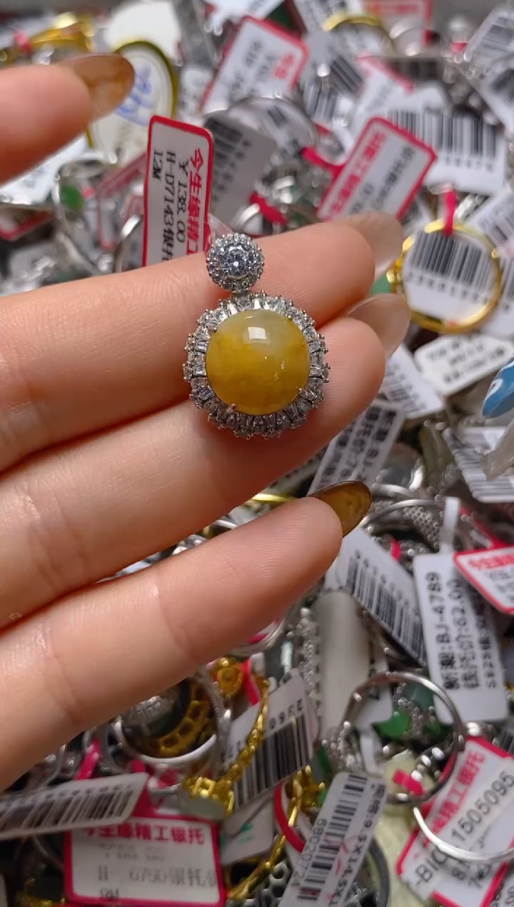 银S925镶嵌戒指翡翠百内无证书