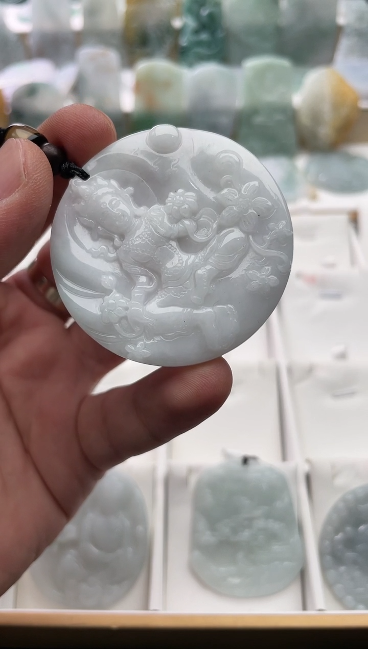 【闪购商品】翡翠颈饰未镶嵌..../2/23/136