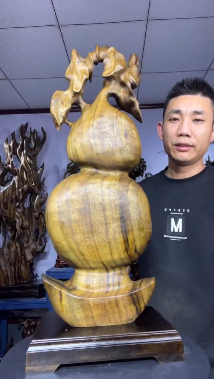 金丝楠木雕款昭**树金丝楠木工艺品摆件