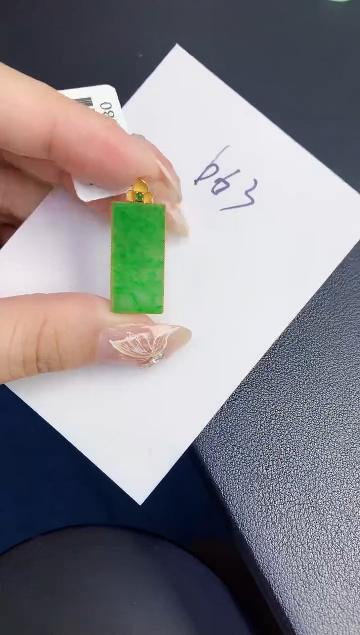 【闪购商品】翡翠颈饰18K金镶嵌0000000000