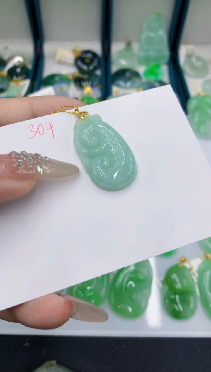 翡翠未镶嵌颈饰11111111111111