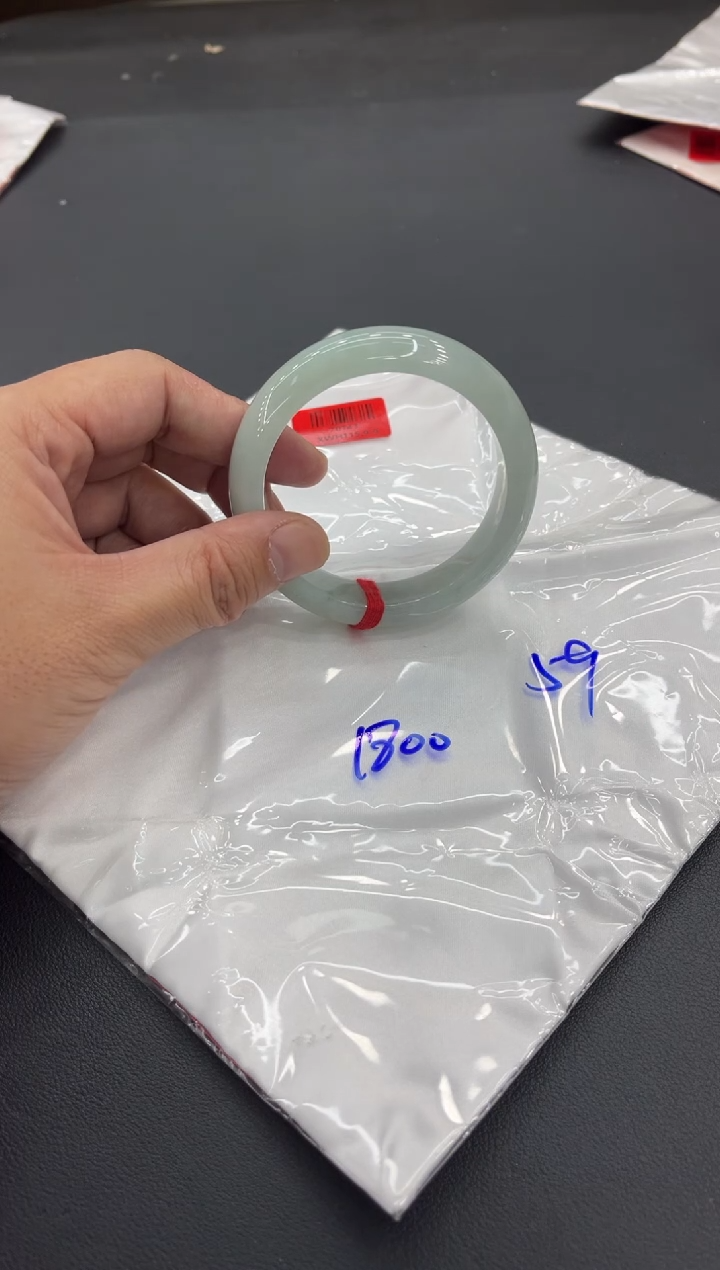 未镶嵌手镯翡翠睿*翡翠手镯