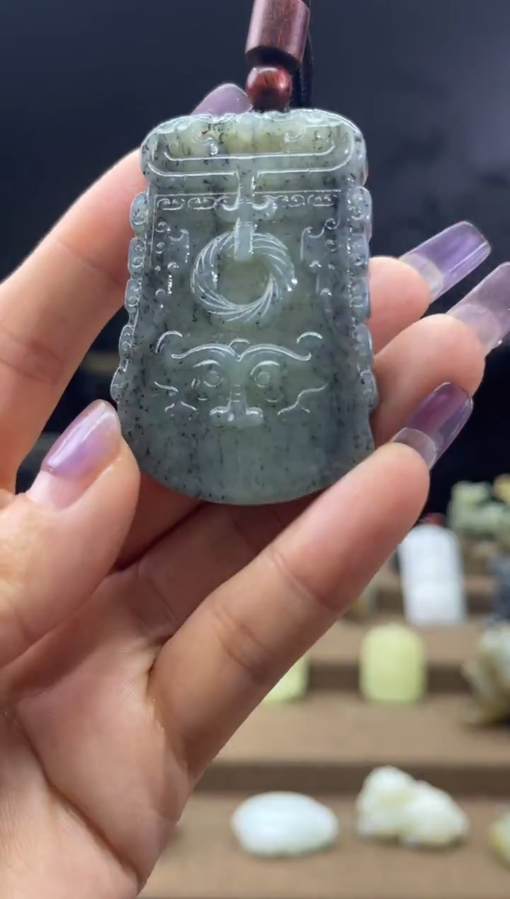 颈饰未镶嵌和田玉1