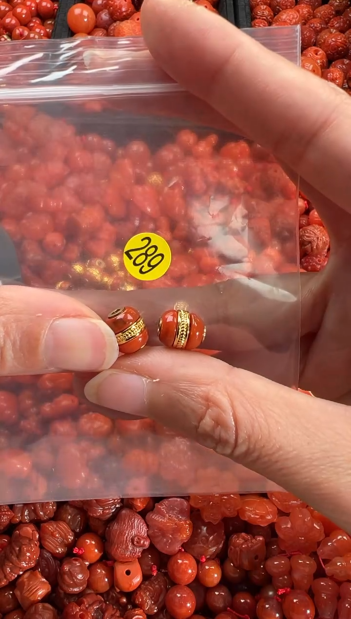 【闪购商品】南红玛瑙颈饰未镶嵌1