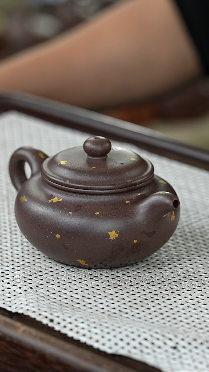 【闪购商品】紫砂茶壶@@AJ7379魏茂金小仿古洒金