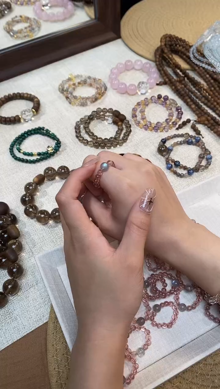 合金手链水晶《月野兔》草莓晶灰月光设计款戒指4-5mm多样性发一