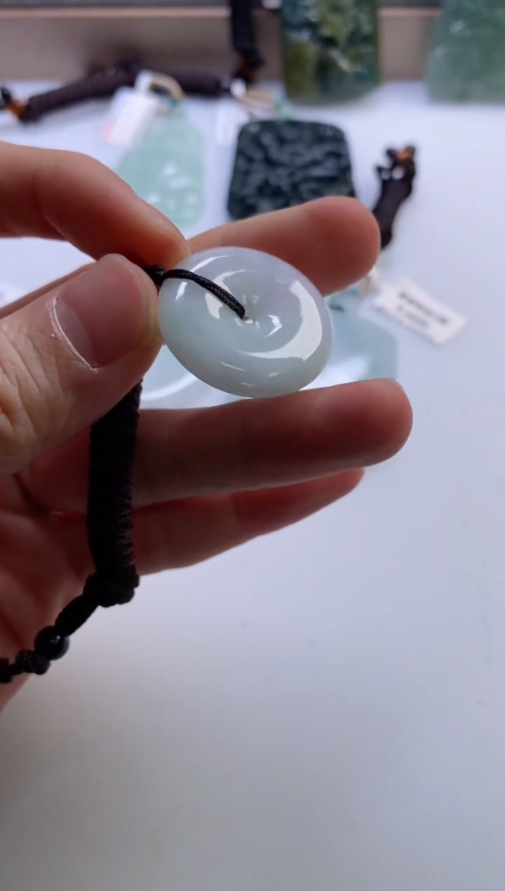 【闪购商品】翡翠挂件未镶嵌        