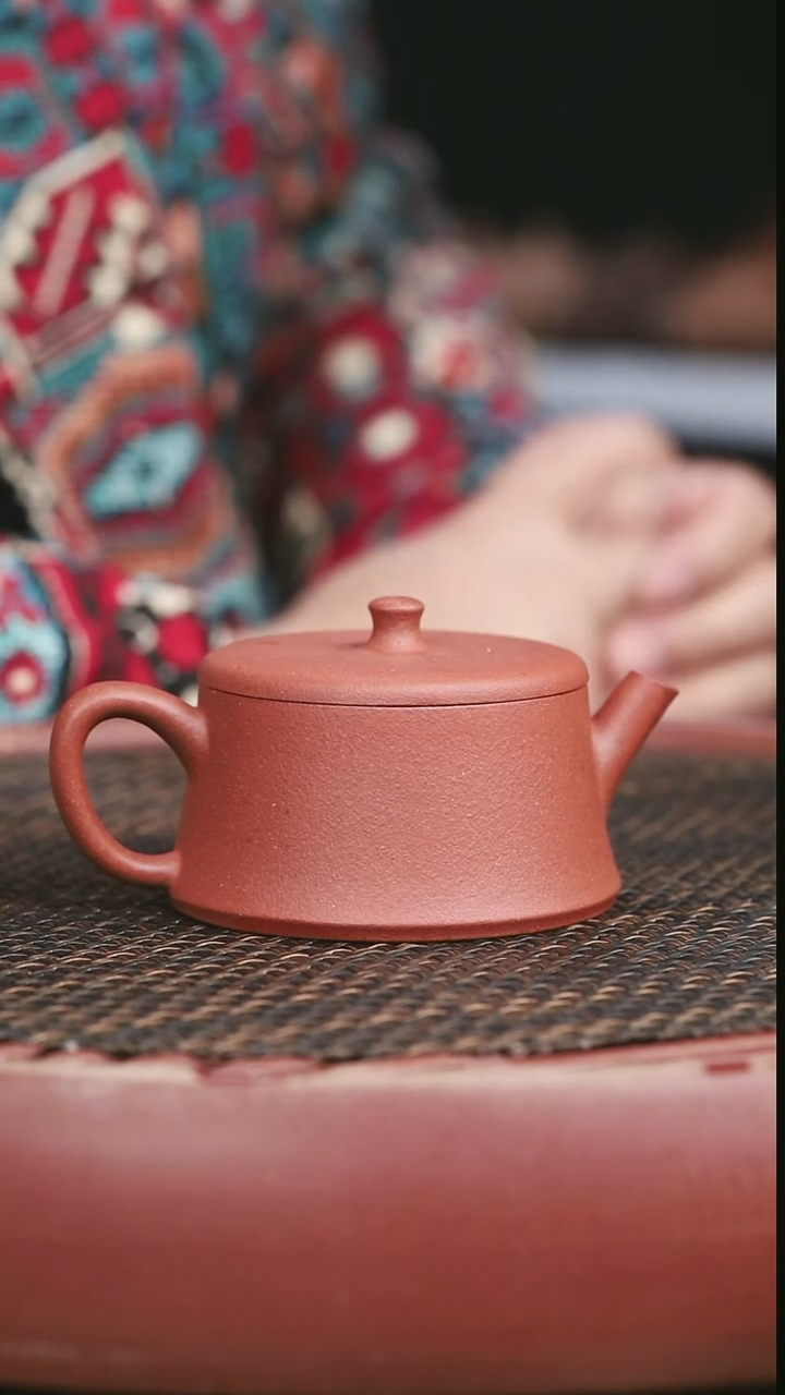 茶壶紫砂大红泥云柱140CC