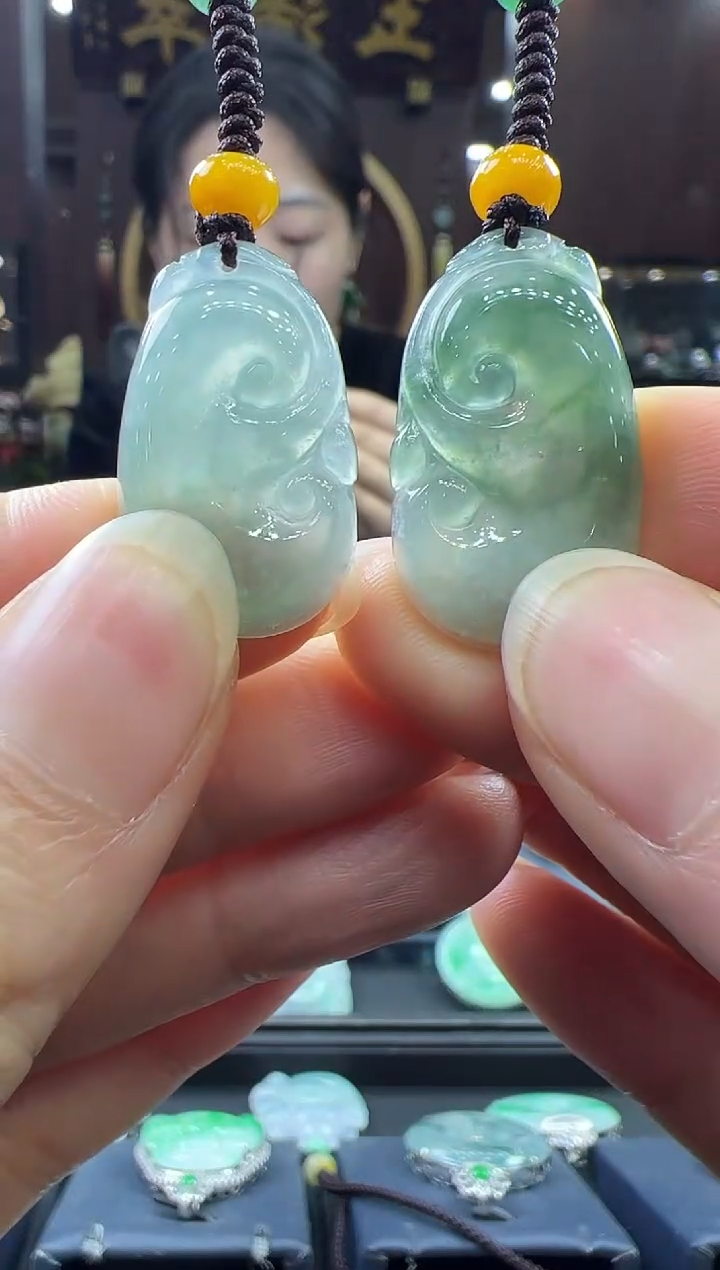 【闪购商品】翡翠挂件未镶嵌如意手机挂（多样性发其一）