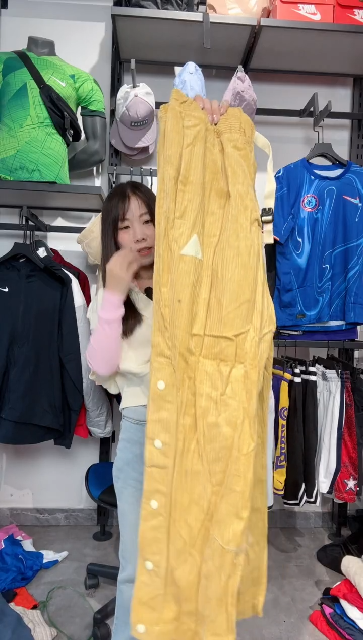 1465   编码 瑕疵款直播间过款为准 尺码175L