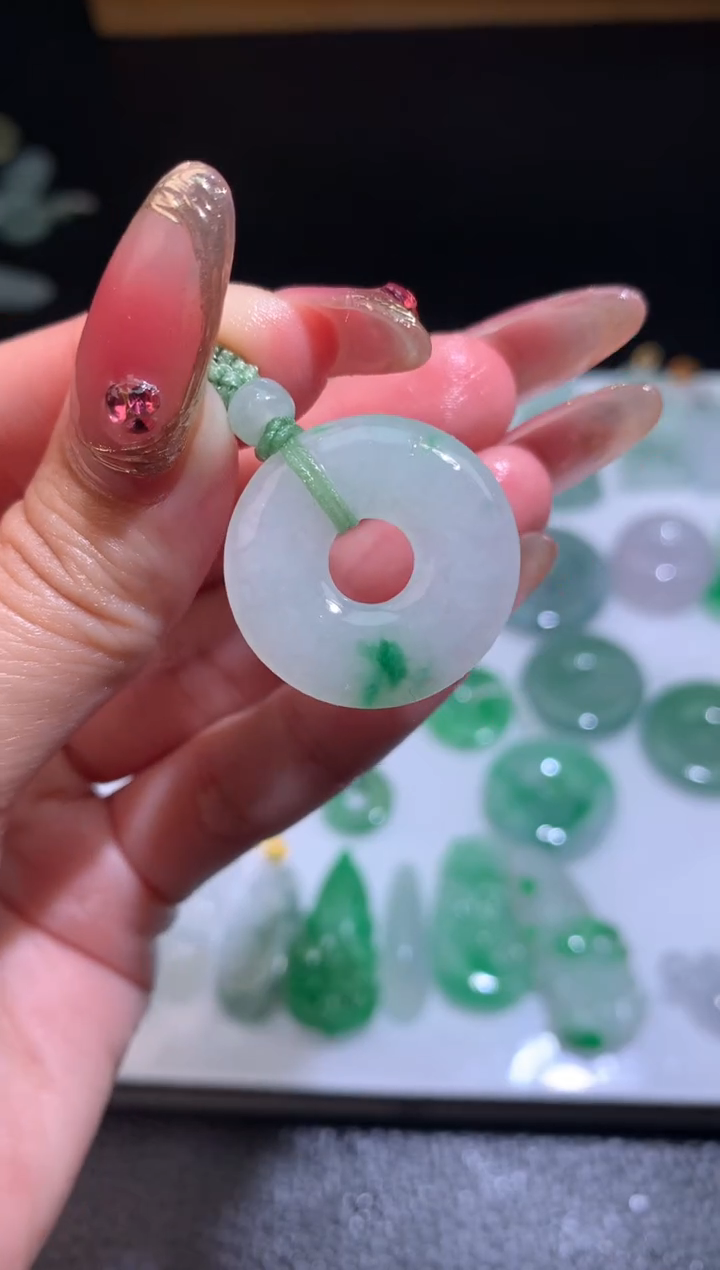 【闪购商品】定制翡翠未镶嵌毛货