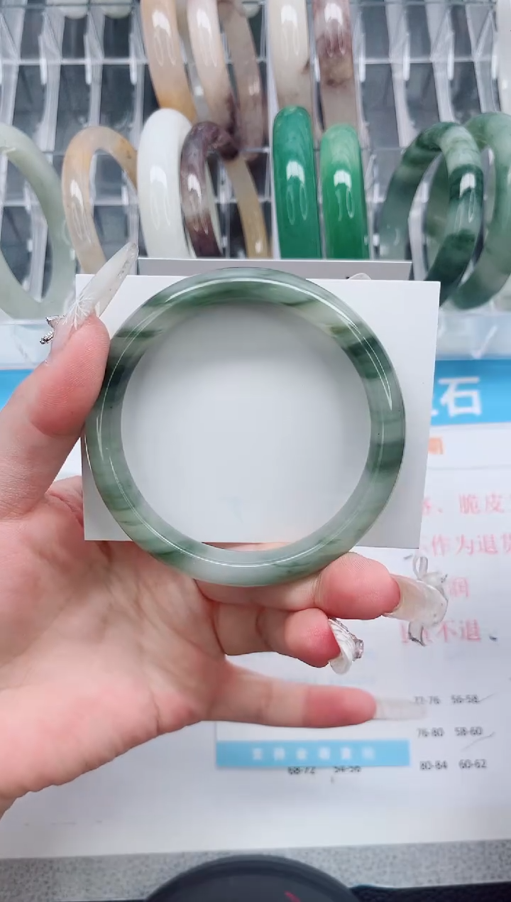 【闪购商品】石英质玉手镯未镶嵌A206-62.4