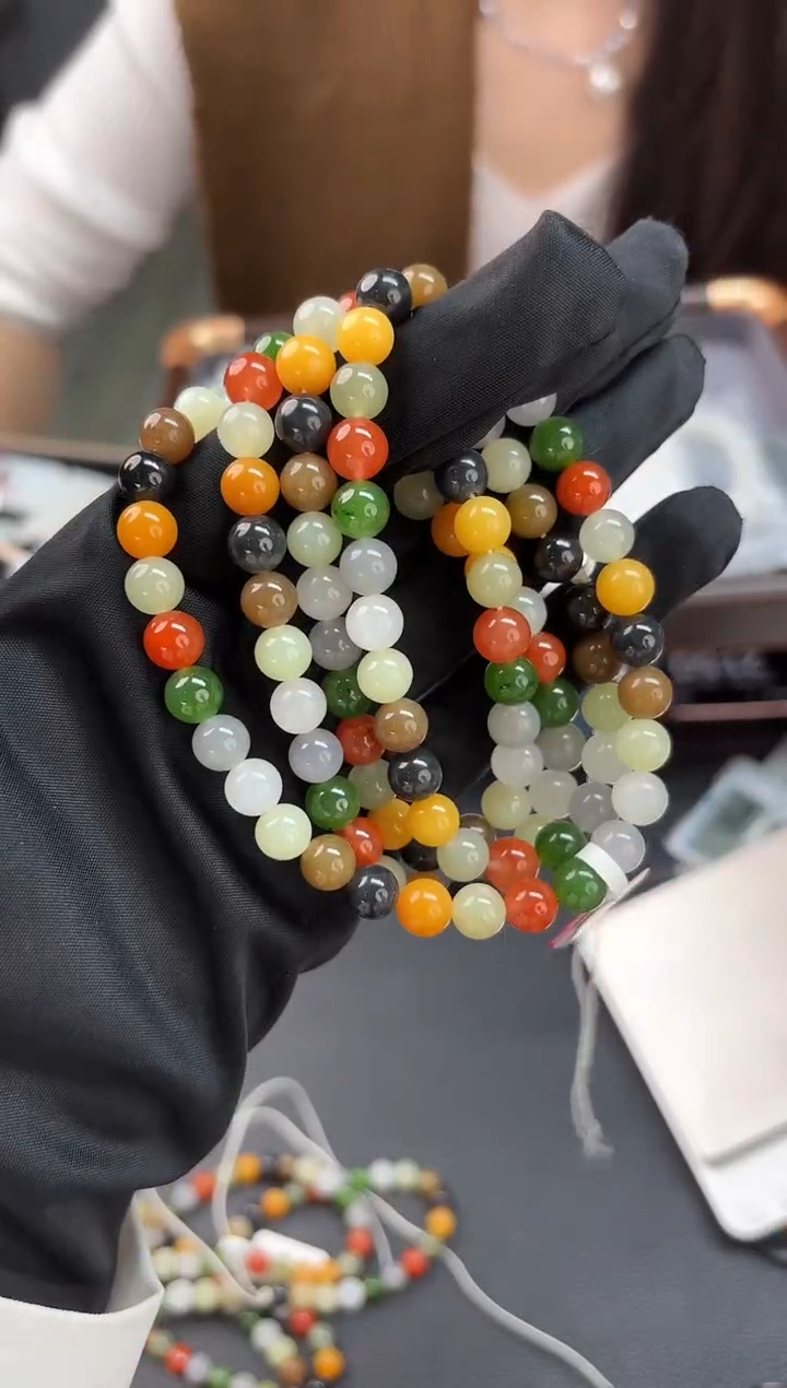 未镶嵌手串和田玉董小姐推荐 多样性发货 拍一发一db