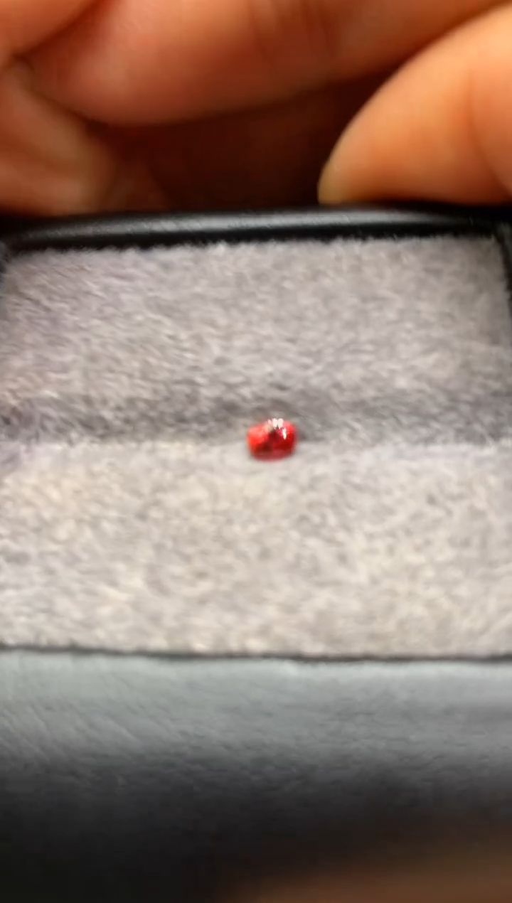 【闪购商品】定制尖晶石裸石未镶嵌枕型 高色色调 0.28ct