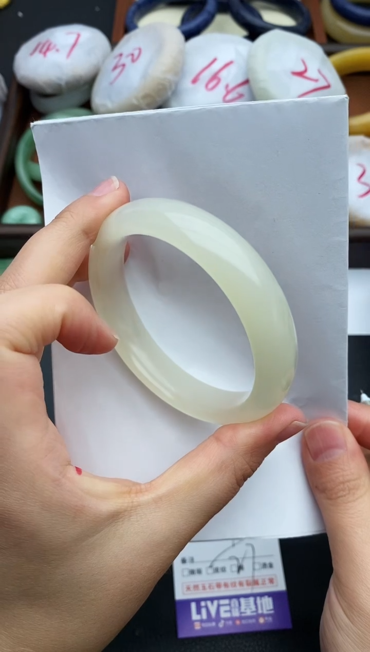 未镶嵌手镯石英质玉4+59/60