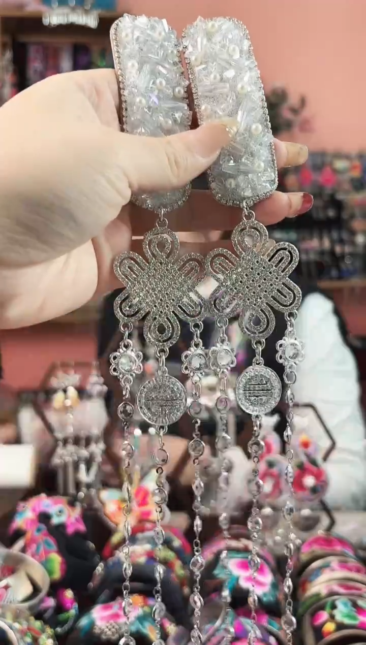 艺枝独绣手工饰品195