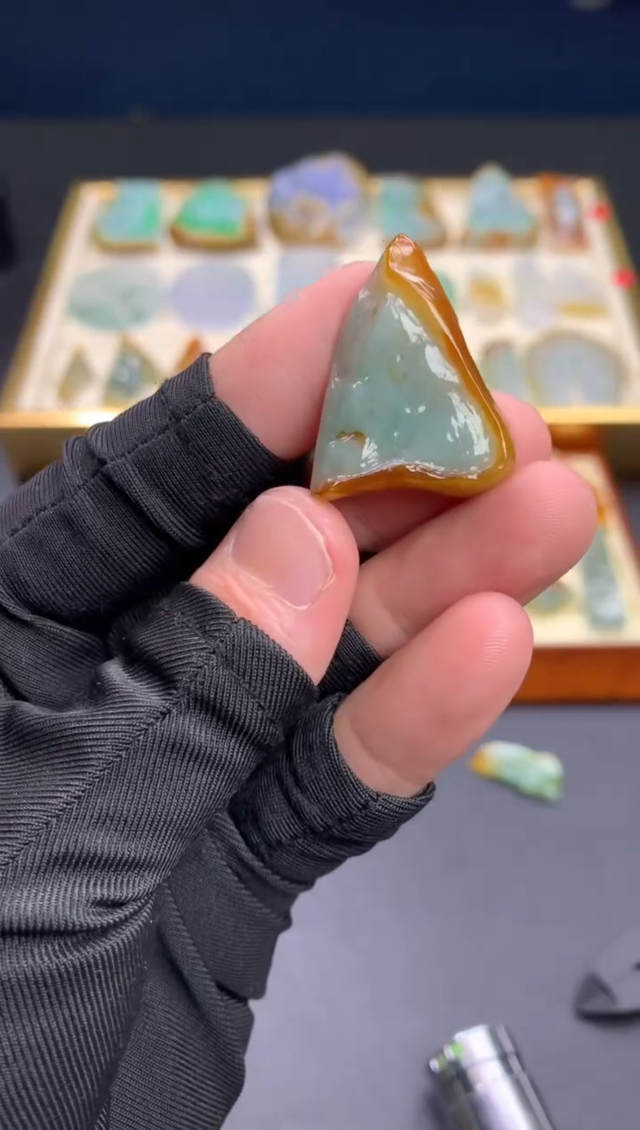 【闪购商品】定制翡翠未镶嵌            