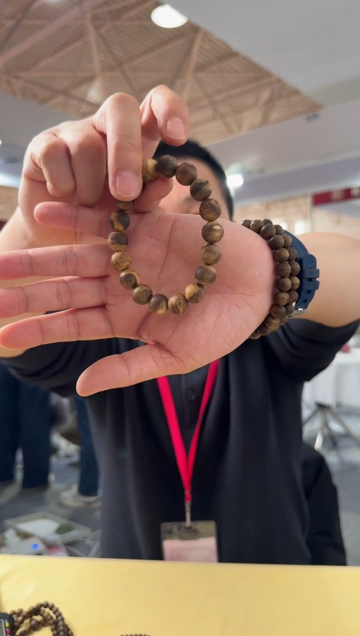 沉香手串12mm圆珠单圈花斑珠12g