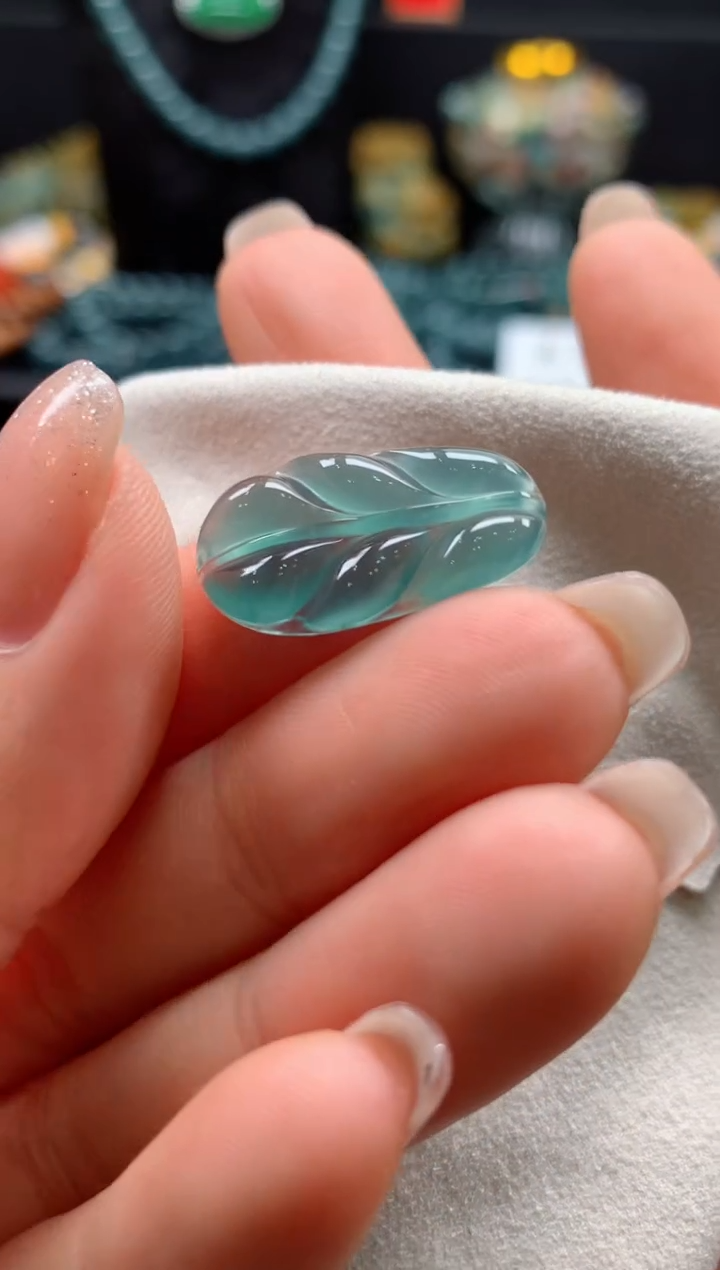 【闪购商品】翡翠颈饰未镶嵌0363883895