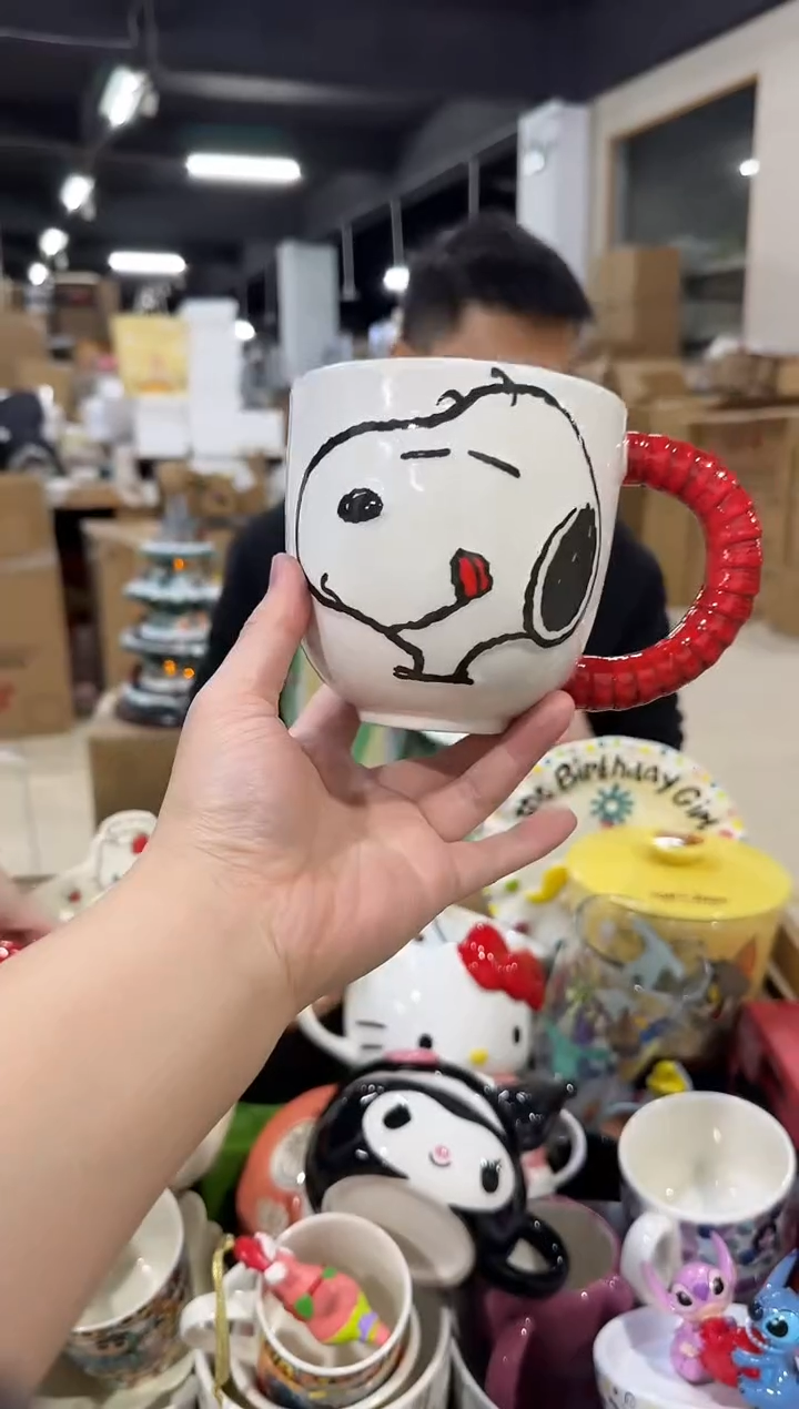 瓷片红色把手史努比水杯