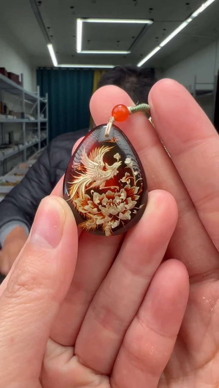 琥珀颈饰未镶嵌吊坠