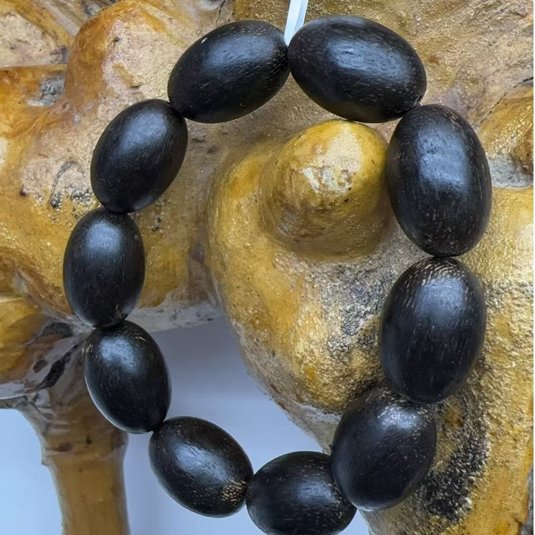 【老表文玩】B40海南料随形单圈