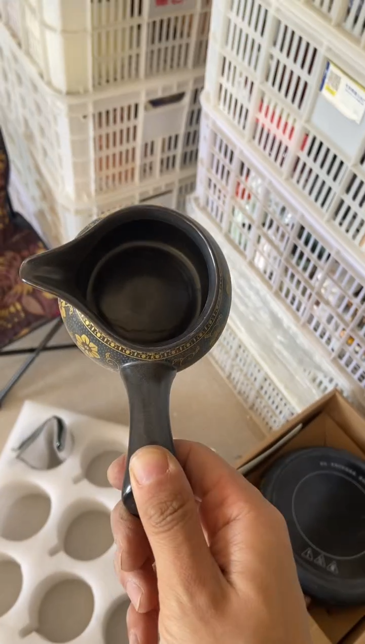 杯无运费险有瑕疵的摄影的产品有使用过的痕迹有点脏介意勿拍