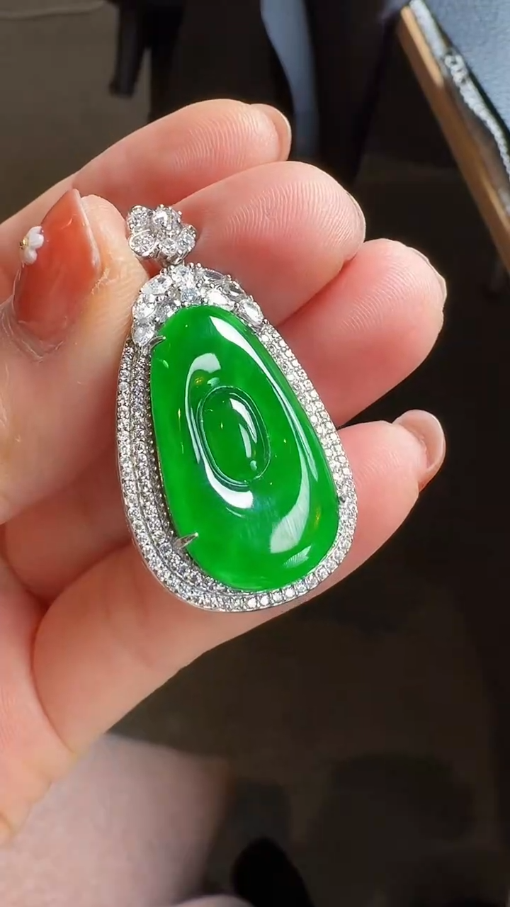 【闪购商品】翡翠吊坠(不含链)银S925镶嵌吊坠