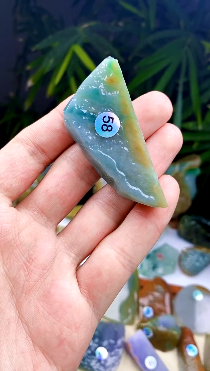 定制翡翠未镶嵌翡翠