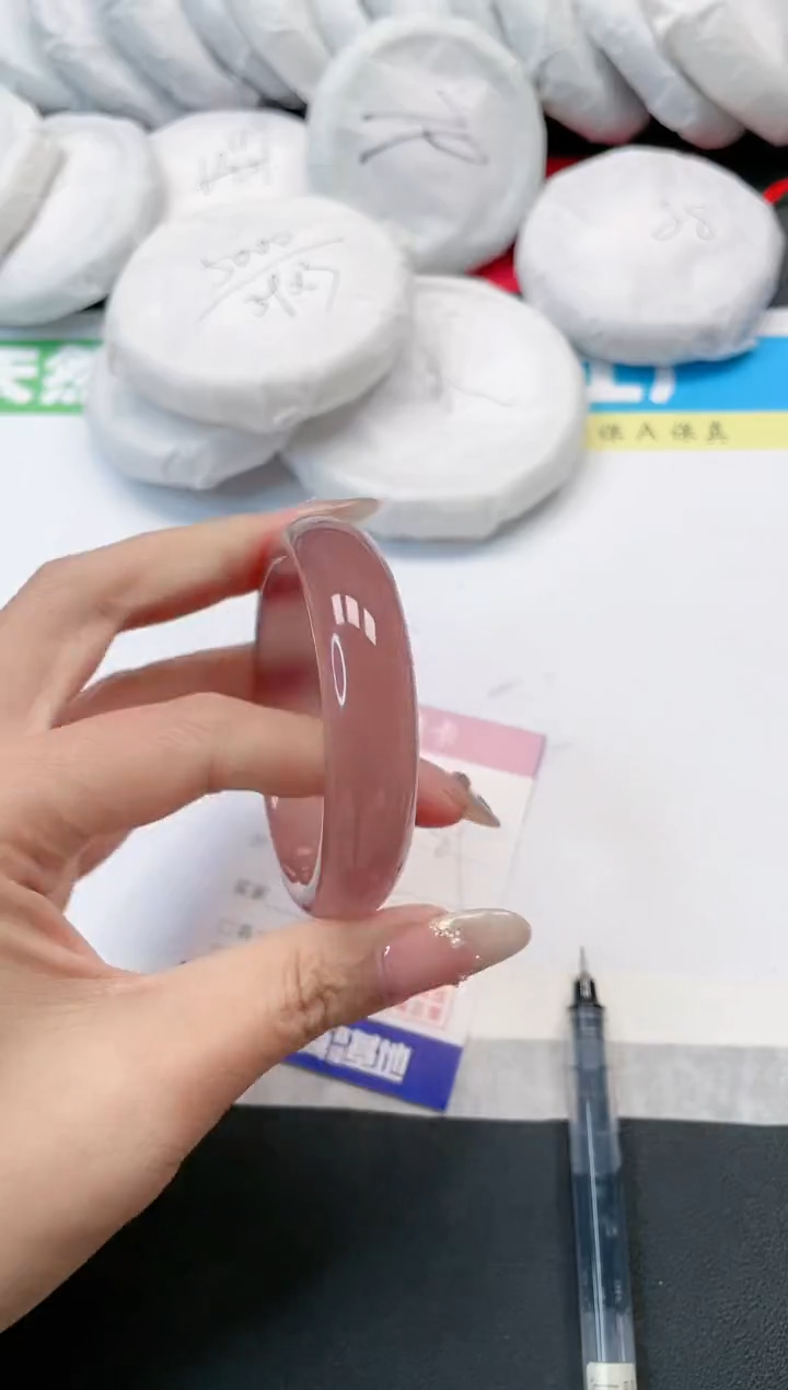 【闪购商品】石英质玉手镯未镶嵌32-54