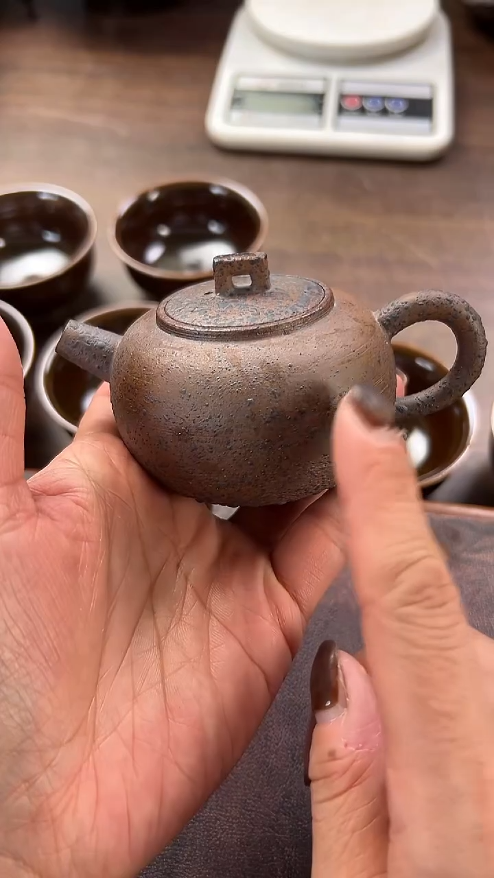 粗泥裸烧的泡茶壶120cc