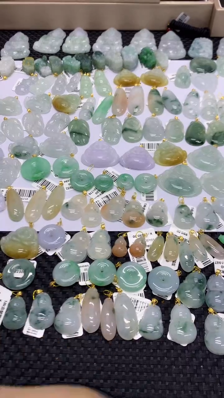 【闪购商品】翡翠颈饰未镶嵌11111111111