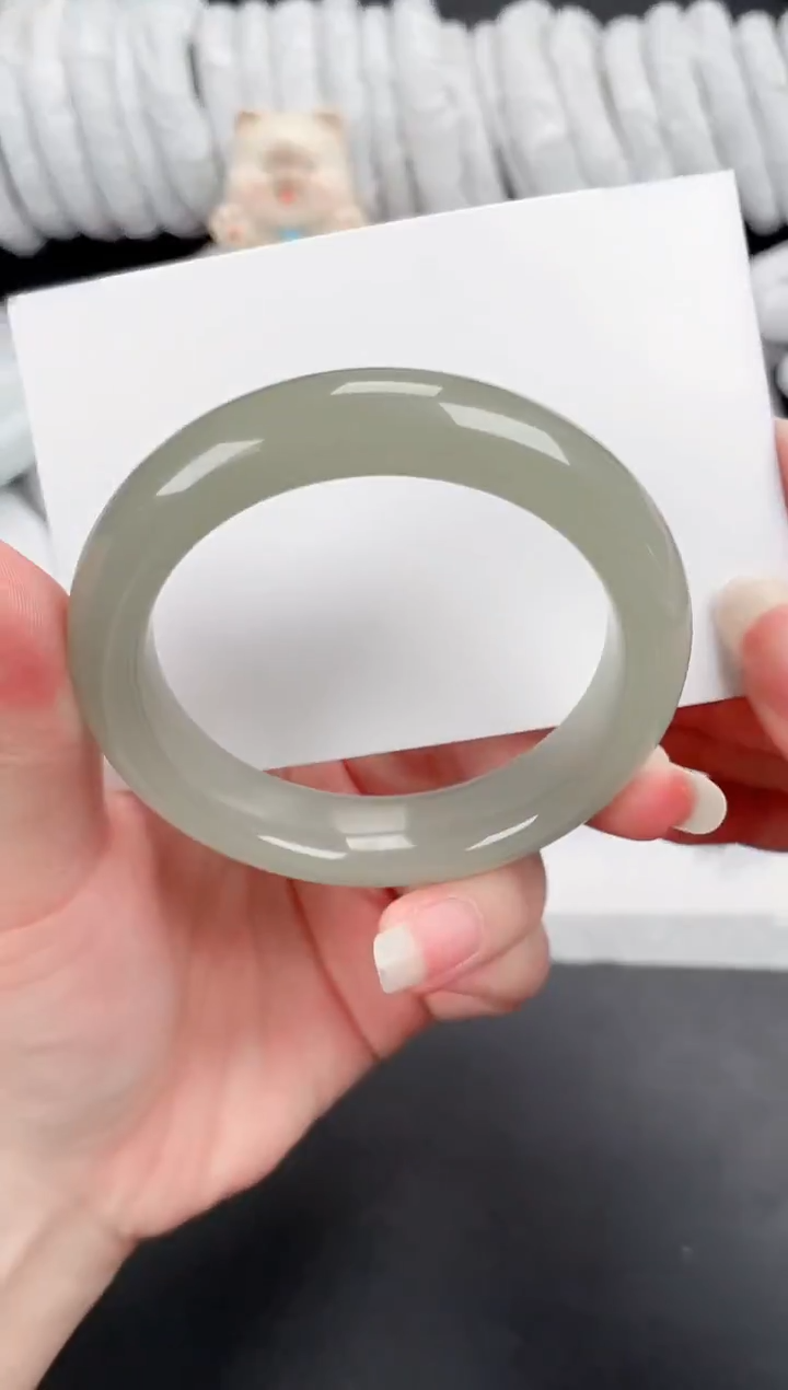 石英质玉手镯未镶嵌65-56.3