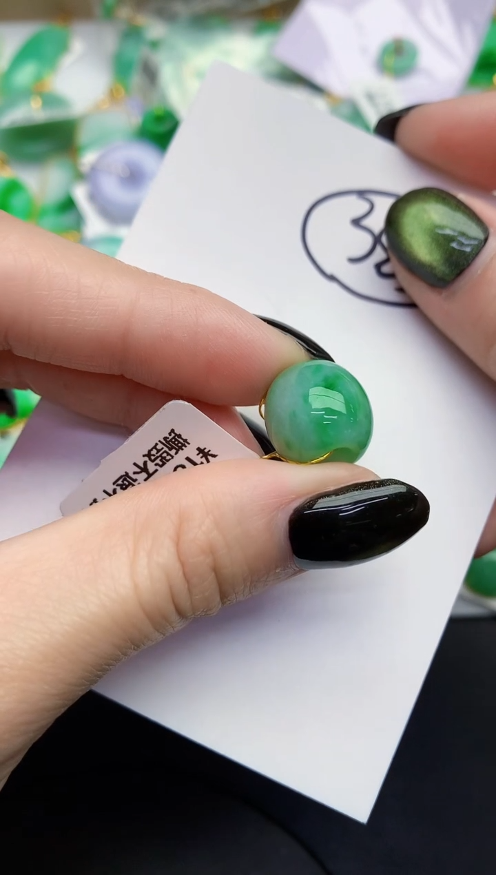 【闪购商品】翡翠颈饰未镶嵌000000000