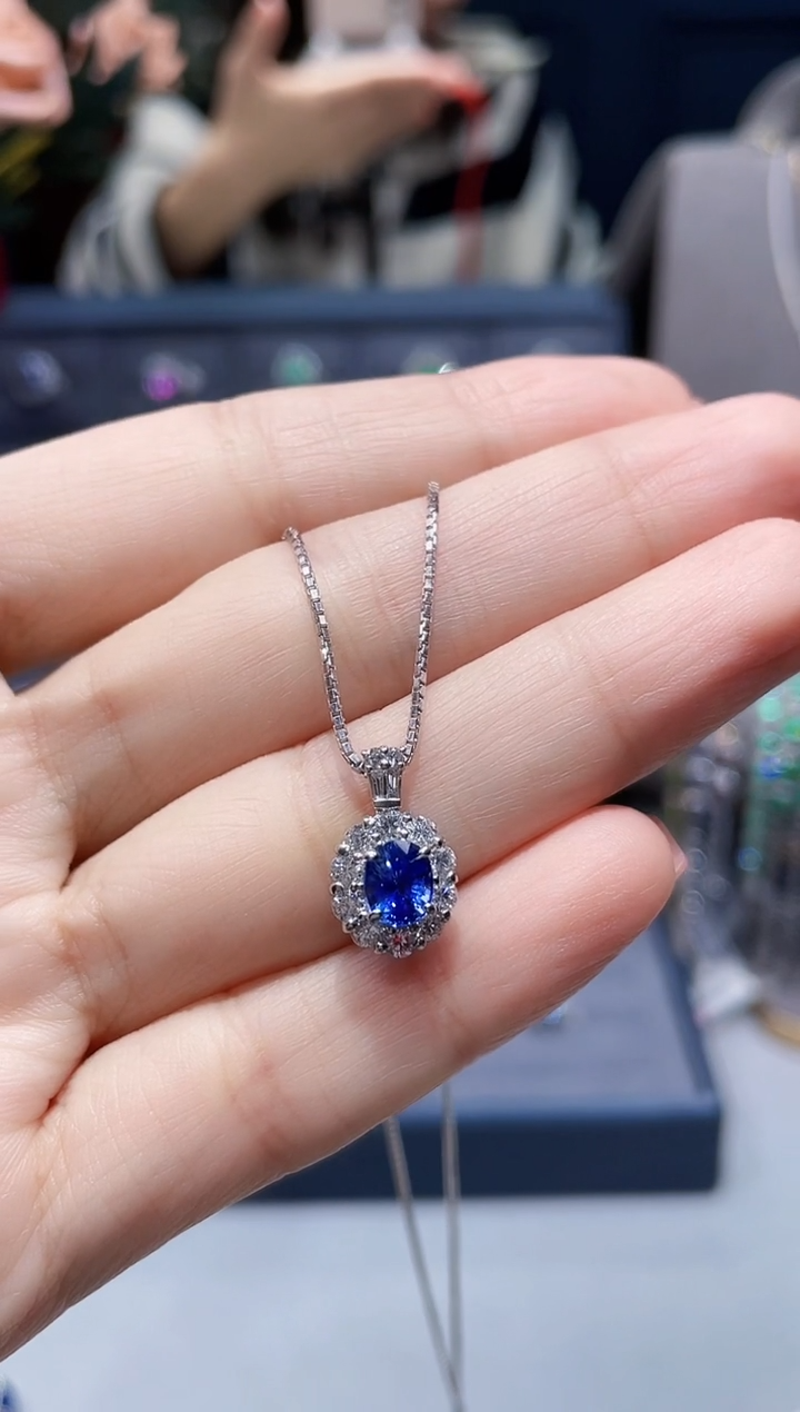 【闪购商品】蓝宝石项链18K金镶嵌1.01克拉