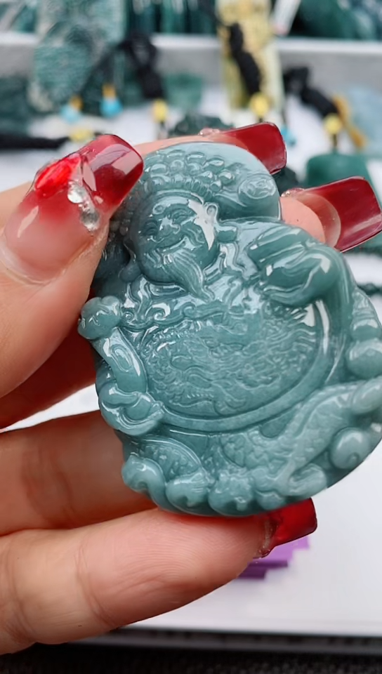 【闪购商品】翡翠颈饰未镶嵌            