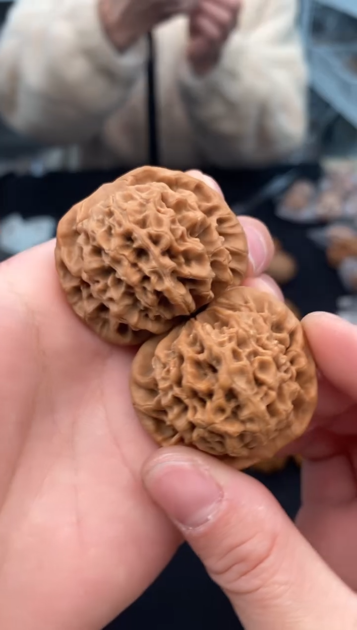 【闪购商品】文玩核桃把件秦闷38-u601