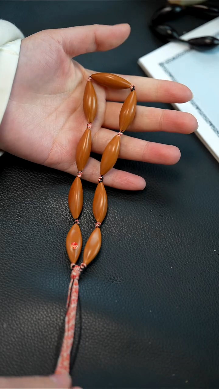 手串/手链橄榄核1.1精抛柳叶手串带标款