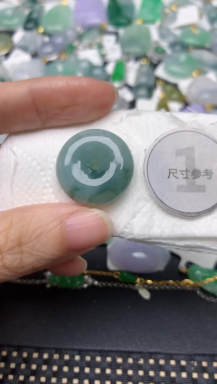 颈饰未镶嵌翡翠天然缅甸A货翡翠