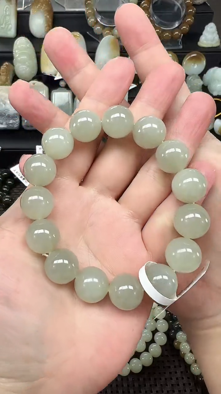 未镶嵌手链和田玉（青白玉）新疆近矿高青白 圆珠  卡14