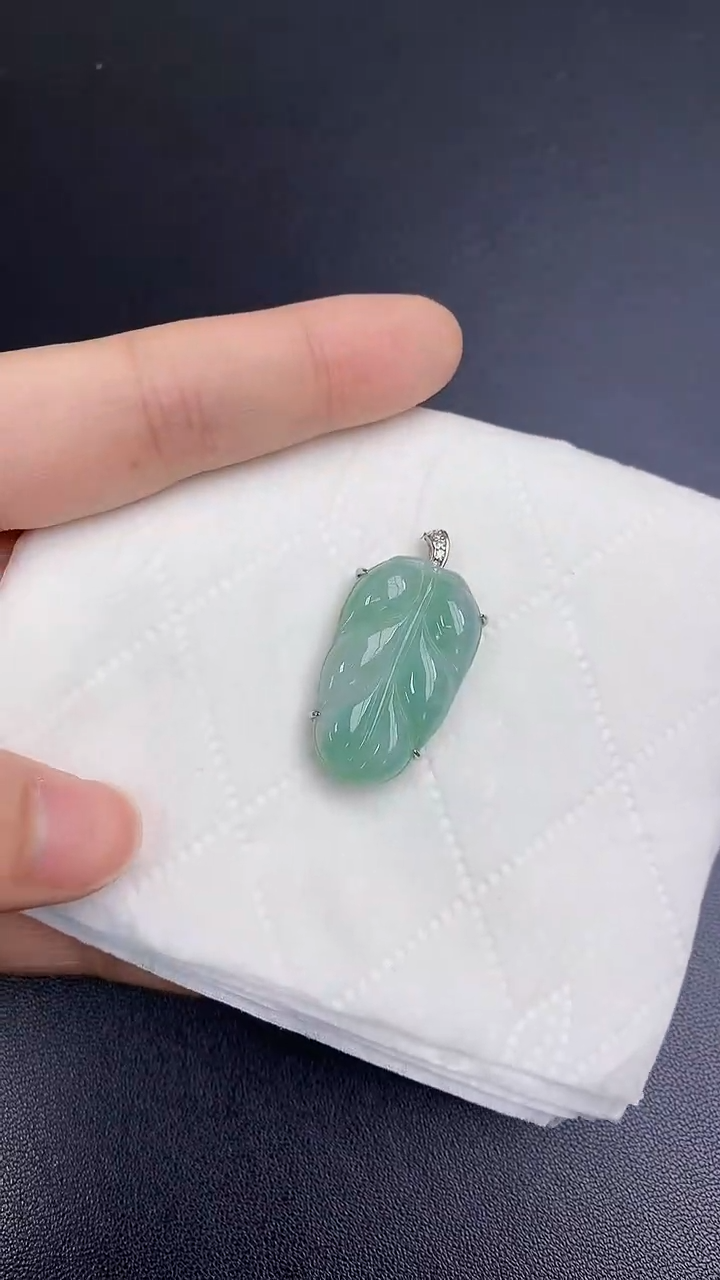 颈饰银S925镶嵌翡翠天然缅甸A货百元以上9元证书费自理