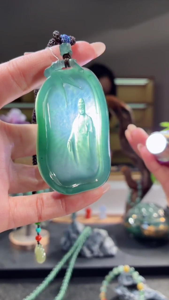 吊坠(不含链)未镶嵌翡翠观音