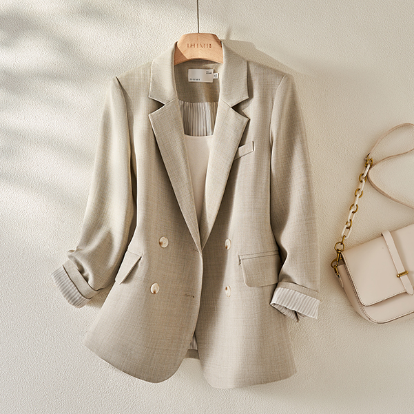 IHIMI/海谧【醒春集】2025秋款气质双排扣合体条纹里布韩版西装外套