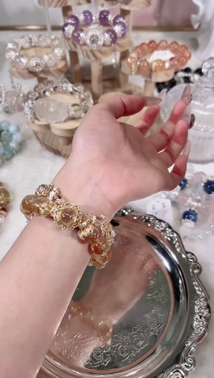 【闪购商品】水晶手链未镶嵌天然水晶默认微瑕 多样性发货发其一