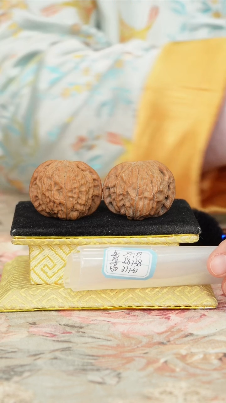 【闪购商品】文玩核桃把件磨盘