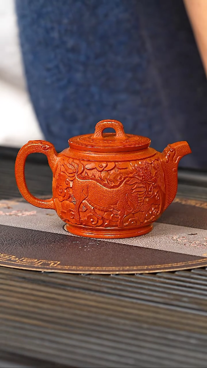 【闪购商品】紫砂茶壶WSY 红泥 浮雕思源 200cc