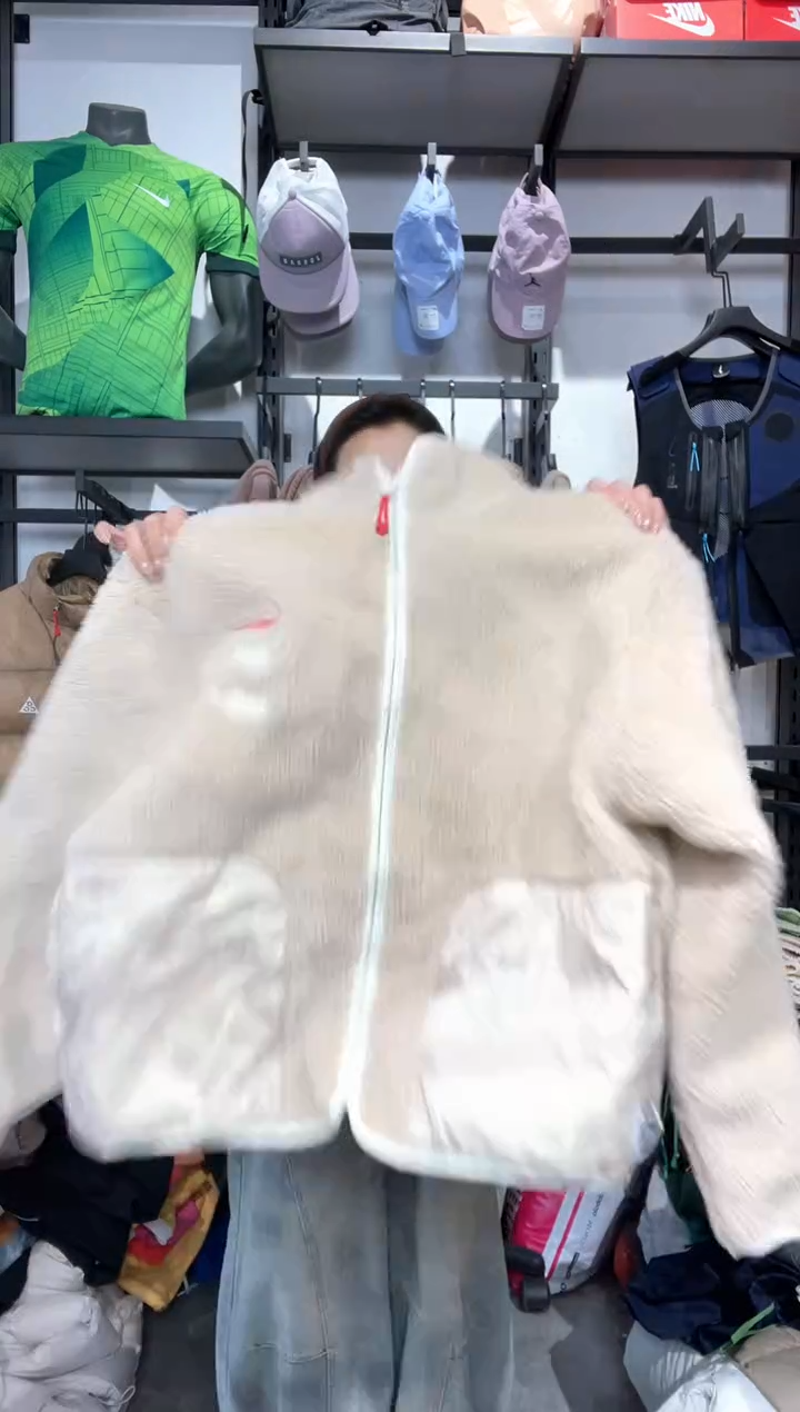 1221闪购编码  运动卫衣裤以直播间过款为准 尺码. M 170