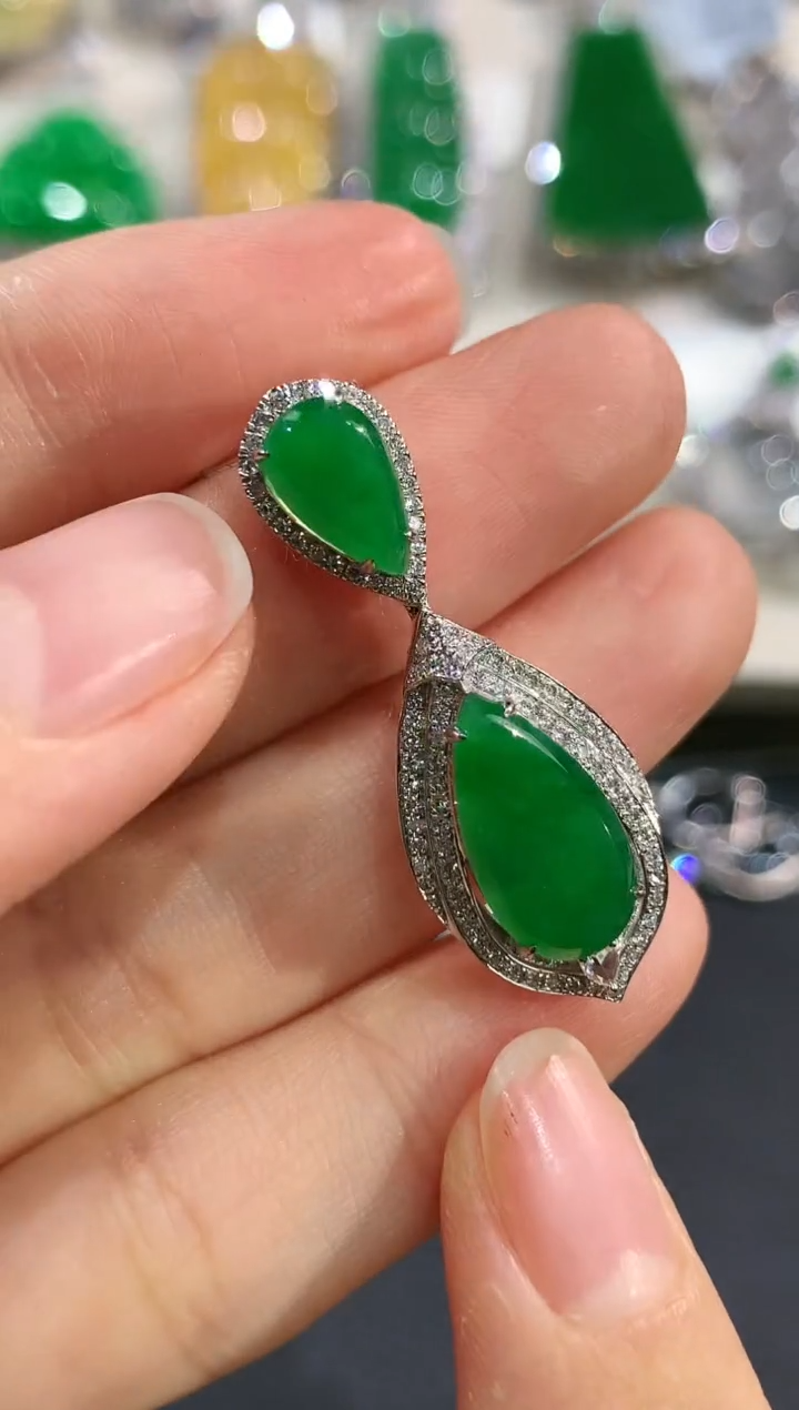 【闪购商品】翡翠吊坠(不含链)18K金镶嵌e61