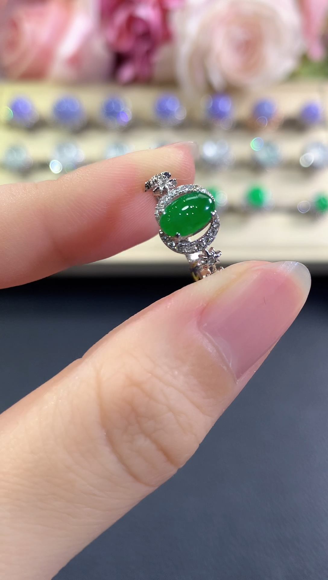 18K金镶嵌戒指翡翠b51 